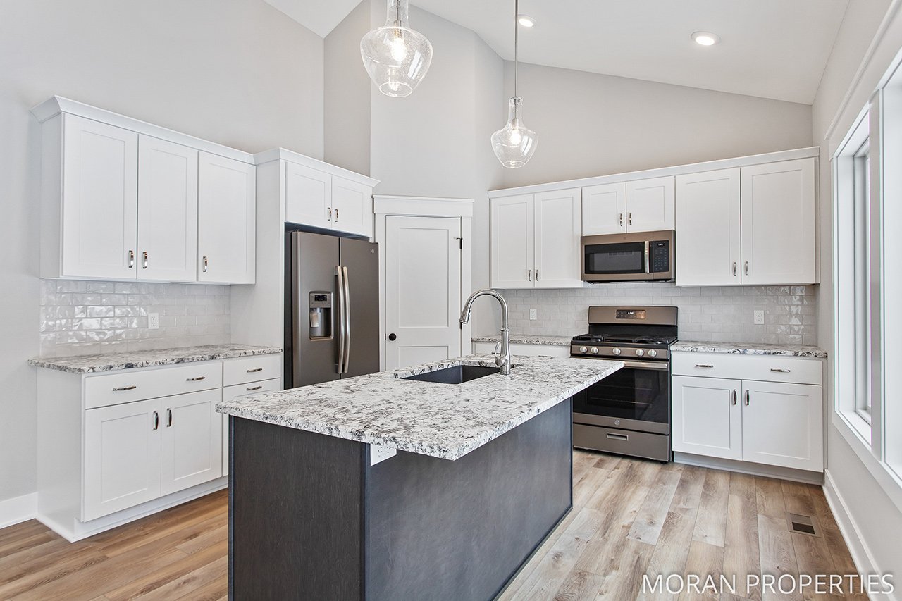 7527-Two-Lakes-Dr,-Rockford-17