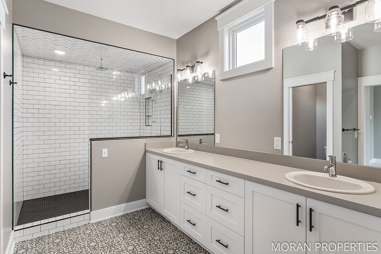 8196-Redfield-Ct,-Hudsonville-34